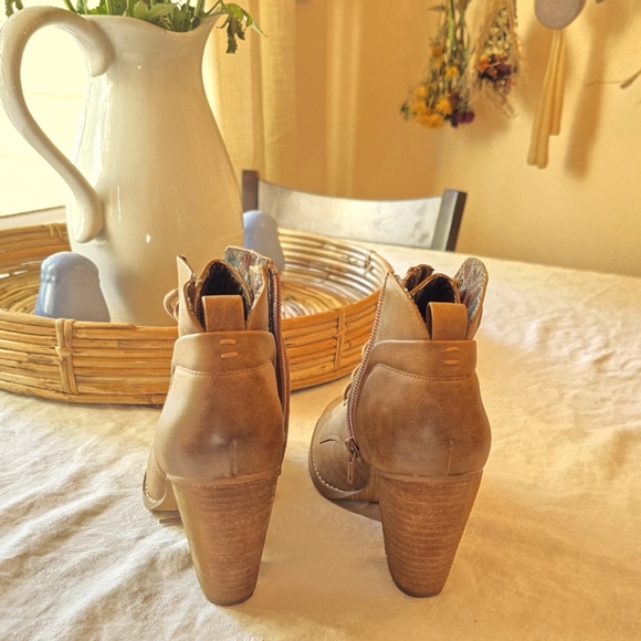 Brand New Booties 🍂 - Picture 5 of 8